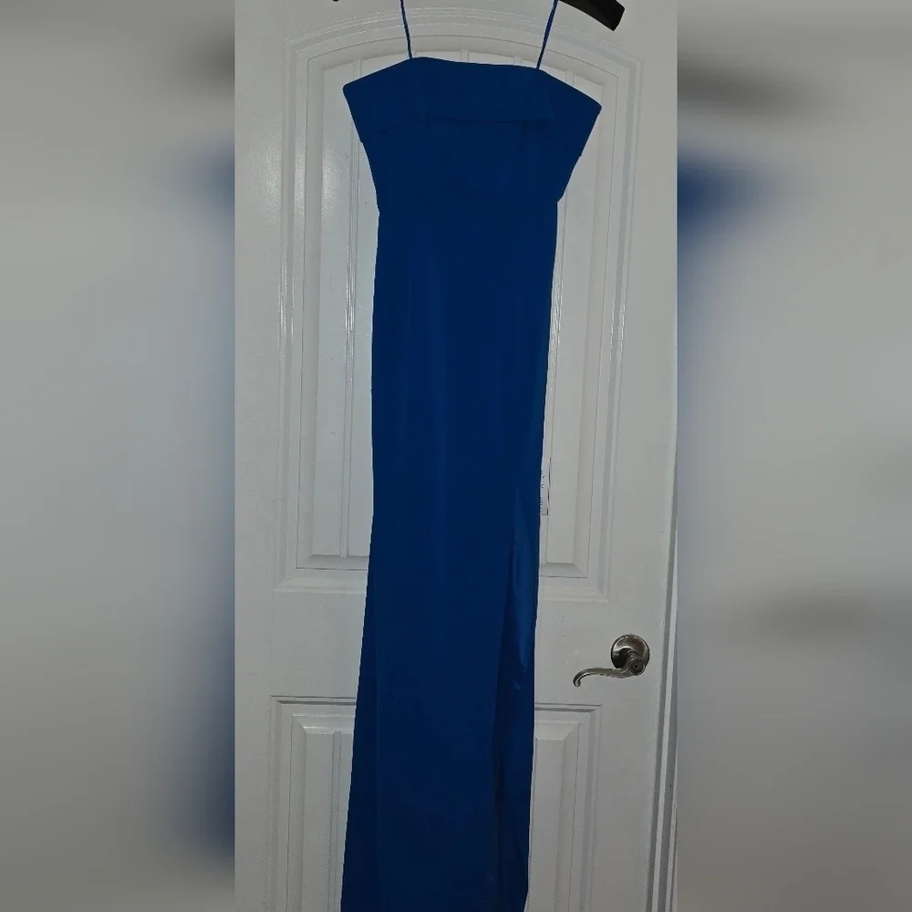 low cut fitted dress Primavera Couture 4017 Color:Cherry Merlot Adds dimension while maintaining smart_tag-Not New Arrival Cute Ruffled Tiered One